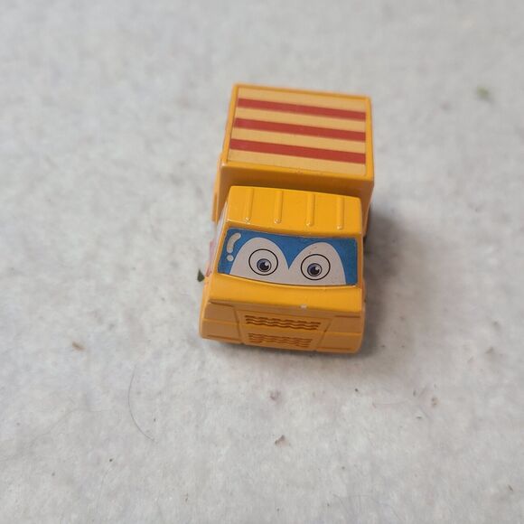 Lot Of (8) JOYIN Pull Back City Cars and Trucks Toy Vehicles Set (W/Eyes) - Picture 10 of 16